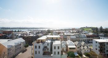 Quality Hotel NOAH'S On The Beach - Accommodation Directory 8