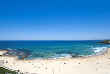 Quality Hotel NOAH'S On The Beach - Accommodation Directory 10