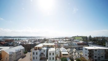 Quality Hotel NOAH'S On The Beach - Accommodation Directory 13