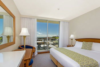 Quality Hotel NOAH'S On The Beach - Accommodation Directory 20