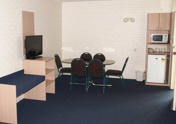 Econo Lodge Tamworth - Accommodation Directory 81