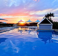 Oaks Waterfront Resort - The Entrance - Accommodation Directory