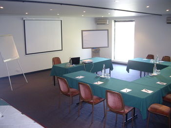 Best Western Plus The Tudor-Box Hill - Accommodation Directory 30