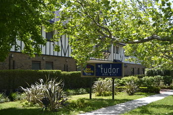 Best Western Plus The Tudor-Box Hill - Accommodation Directory 32