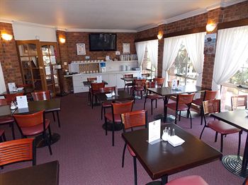 Bell Motel - Accommodation Directory 3