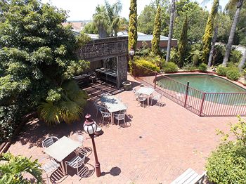 Bell Motel - Accommodation Directory 11