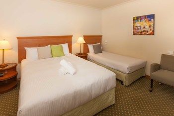 Bell Motel - Accommodation Directory 16