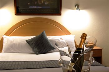 Best Western Mill Park Motel - Accommodation Directory 1