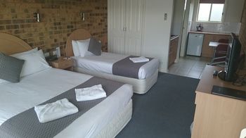 Best Western Mill Park Motel - Accommodation Directory 3