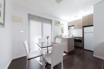 Easystay Apartments Raglan Street - Accommodation Directory 3