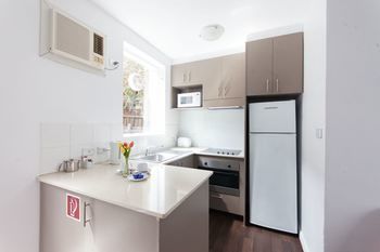 Easystay Apartments Raglan Street - Accommodation Directory 10