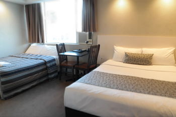 Parkville Place - Accommodation Directory 15