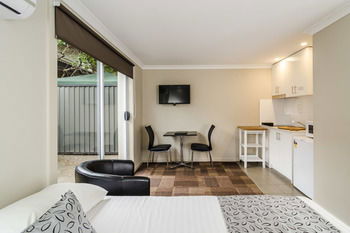 Parkville Place - Accommodation Directory 23