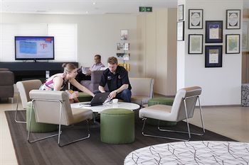 Alpha Hotel Eastern Creek - Accommodation Directory 2