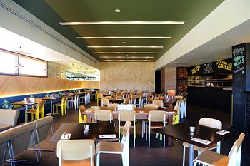 Alpha Hotel Eastern Creek - Accommodation Directory 9