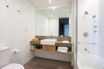 Alpha Hotel Eastern Creek - Accommodation Directory 23