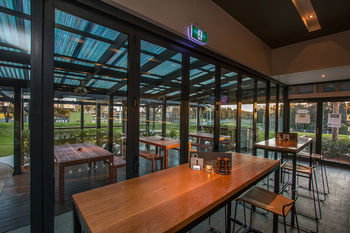 Alpha Hotel Eastern Creek - Accommodation Directory 28