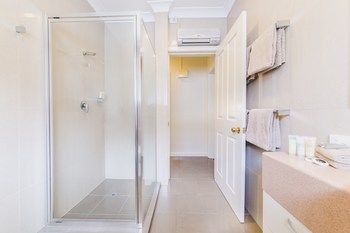 Best Western Melbourne's Princes Park Motor Inn - Accommodation Directory 6