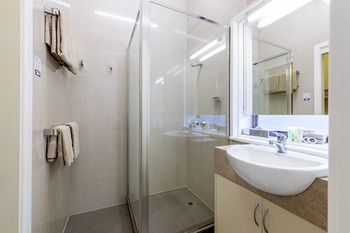 Best Western Melbourne's Princes Park Motor Inn - Accommodation Directory 17