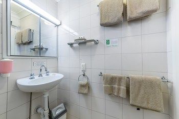Best Western Melbourne's Princes Park Motor Inn - Accommodation Directory 18