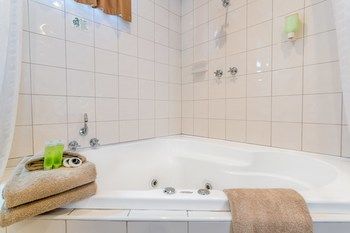 Best Western Melbourne's Princes Park Motor Inn - Accommodation Directory 33