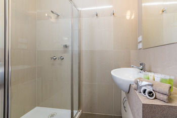 Best Western Melbourne's Princes Park Motor Inn - Accommodation Directory 43