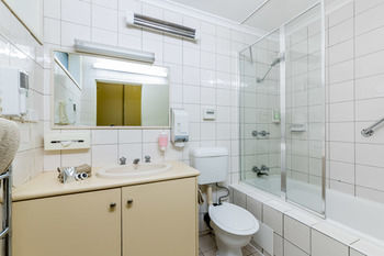 Best Western Melbourne's Princes Park Motor Inn - Accommodation Directory 50