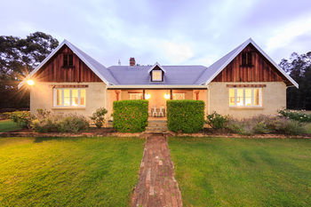 Carriages Boutique Hotel - Accommodation Directory 37
