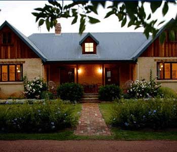 Carriages Boutique Hotel - Accommodation Directory 0