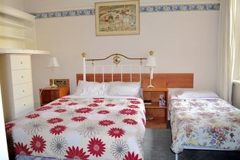 Georgian Court Bed & Breakfast - Accommodation Directory 8