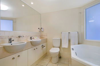 ULTIQA Shearwater Resort - Accommodation Directory 15