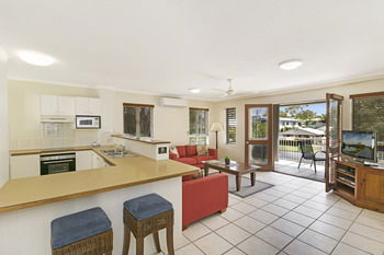 Sunset Cove Noosa - Accommodation Directory 9