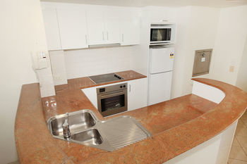 Malibu Mooloolaba - Accommodation Directory 38