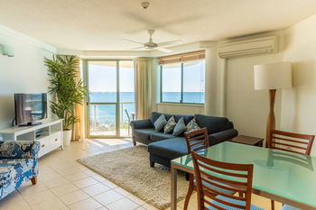 Malibu Mooloolaba - Accommodation Directory 41