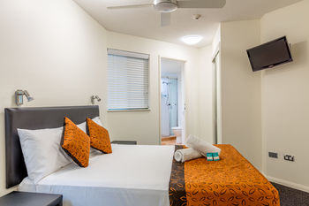 Malibu Mooloolaba - Accommodation Directory 42