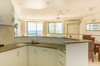 Malibu Mooloolaba - Accommodation Directory 44