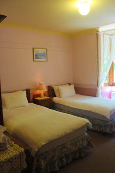 Hotel Avonleigh - Accommodation Directory 41