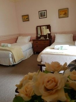Hotel Avonleigh - Accommodation Directory 65