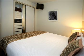 Amity South Yarra Apartments - Accommodation Directory 12