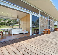 The Longhouse - Accommodation Directory