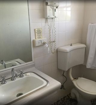 Echo Point Discovery Motel - Accommodation Directory 3