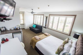 Sinclairs Bondi - Accommodation Directory 6