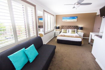 Sinclairs Bondi - Accommodation Directory 18