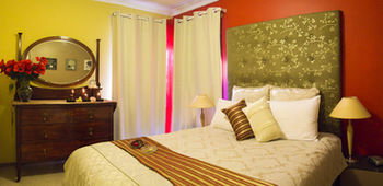 Crimson Villa - Accommodation Directory 9