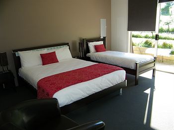De'Vine Escape - Accommodation Directory 2