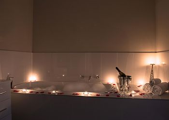 De'Vine Escape - Accommodation Directory 7
