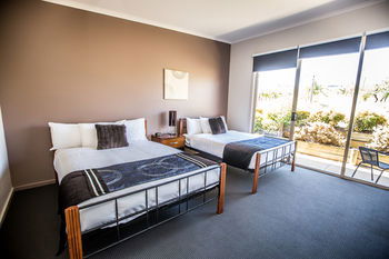 De'Vine Escape - Accommodation Directory 17