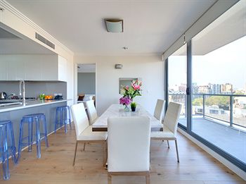 Zara Tower - Luxury Suites And Apartments - Accommodation Directory 3