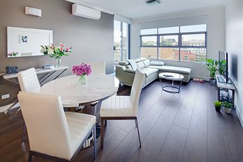 Zara Tower - Luxury Suites And Apartments - Accommodation Directory 16