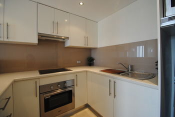 Sandy Cove Apartments - Accommodation Directory 12